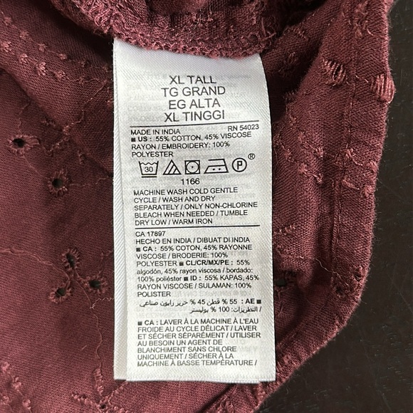 Bohemian eyelet peasant poet Blouse - Picture 10 of 10